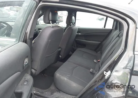 2014 Chrysler 200 Lx z USA, uszkodzony, nr VIN 1C3CCBAB0EN210290